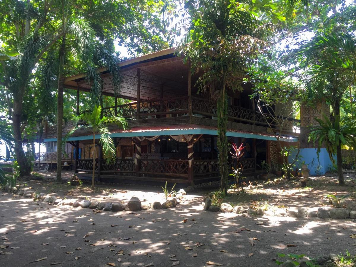 Beach House Resort And Dive Center マンバヤオ エクステリア 写真
