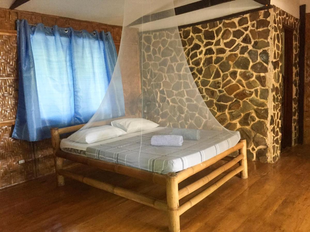 Beach House Resort And Dive Center マンバヤオ エクステリア 写真
