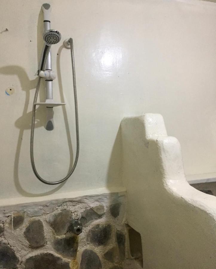 Beach House Resort And Dive Center マンバヤオ エクステリア 写真